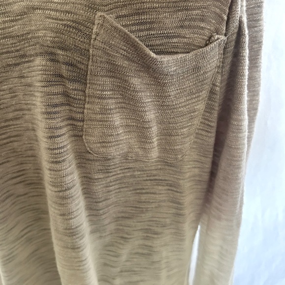 Cream and Gray Sheer Back Knit Top with Open Back - Picture 4 of 6